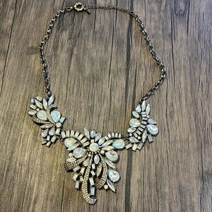 Antique looking bow necklace